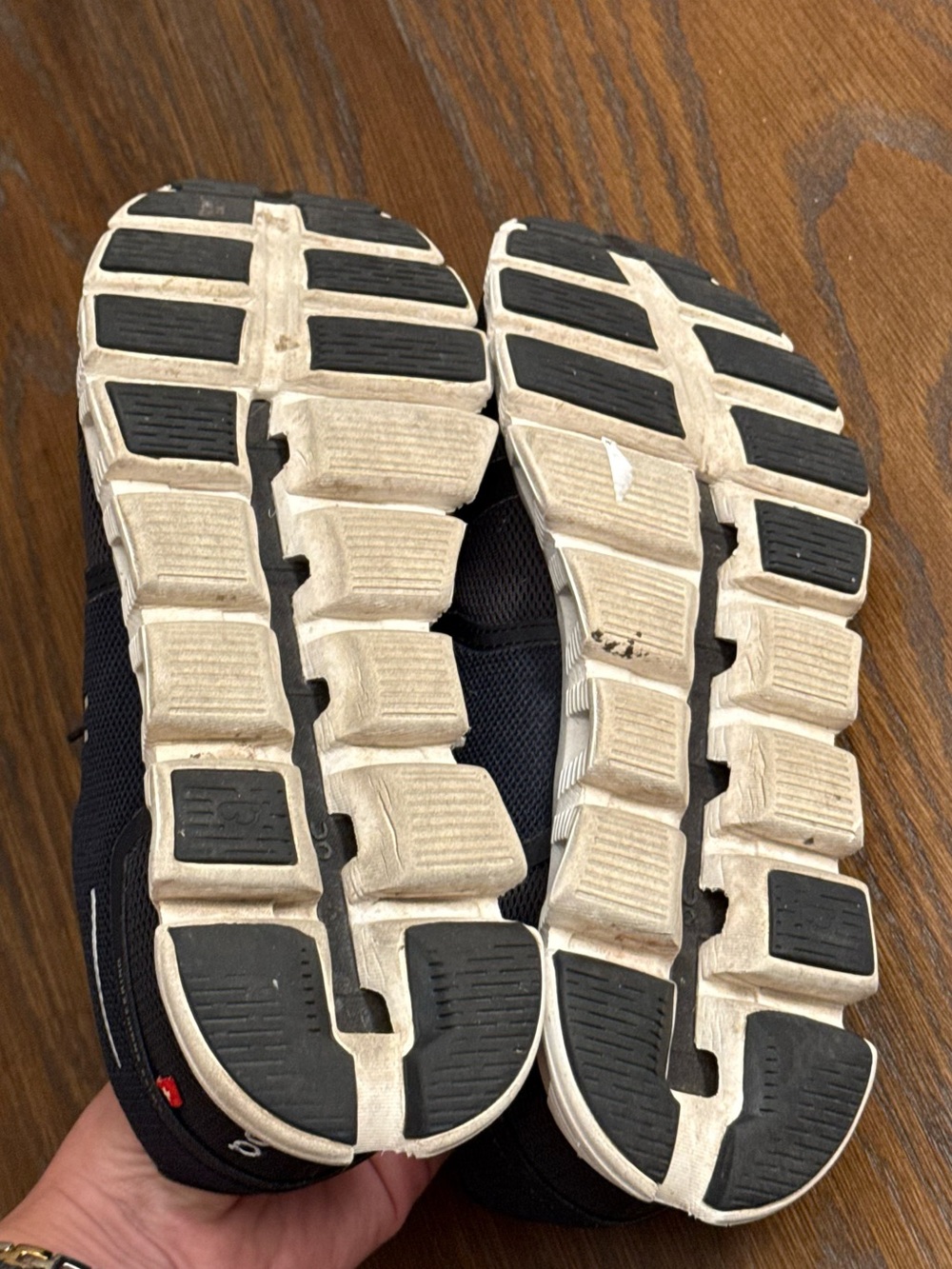 On Cloud Cloud 5 Sneakers in black with White Sole 9W - Picture 9 of 9